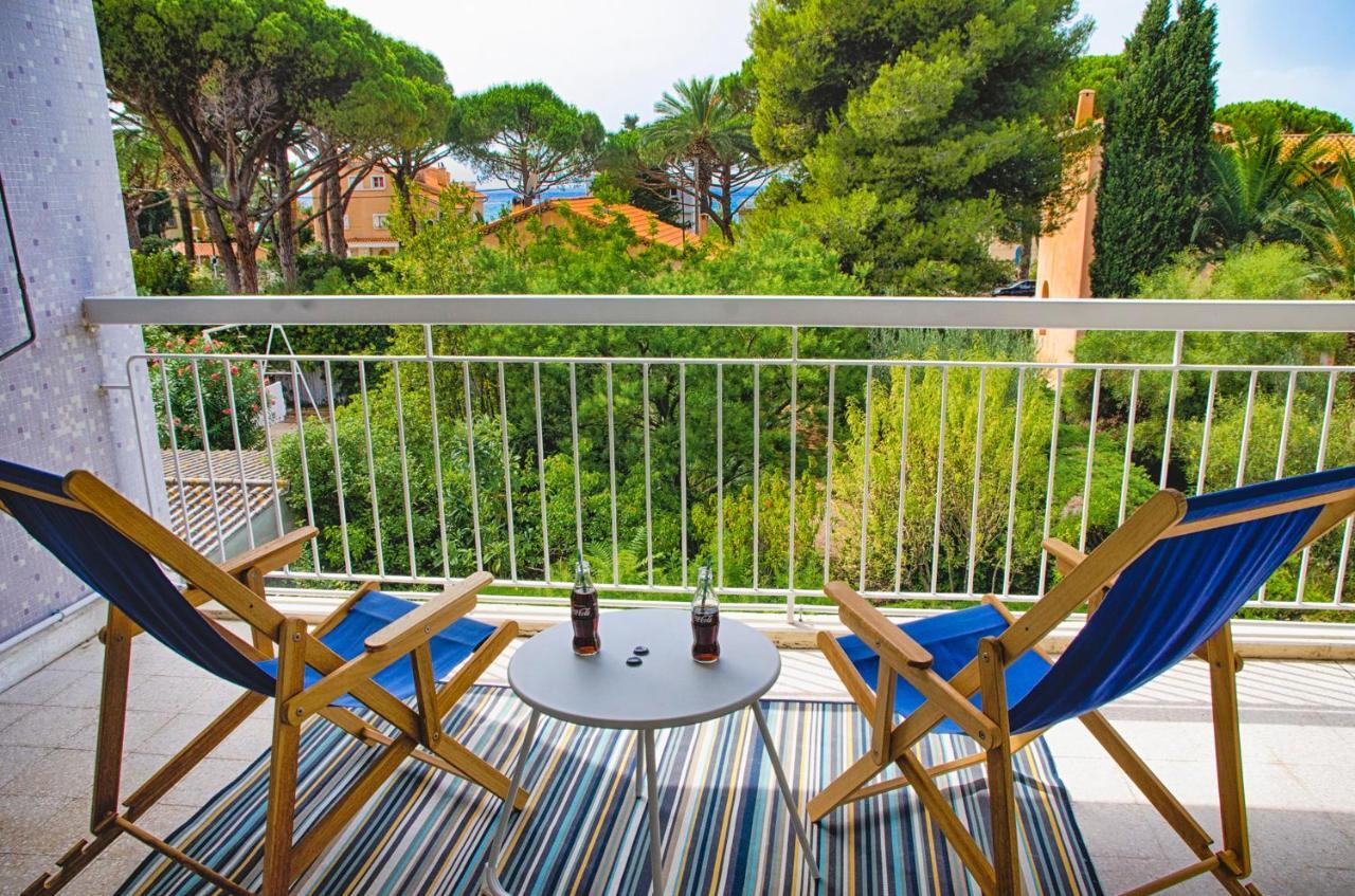 Mer & Relax - Parking - Wifi - Terrasse - Mer Saint-Cyr-sur-Mer Exterior photo