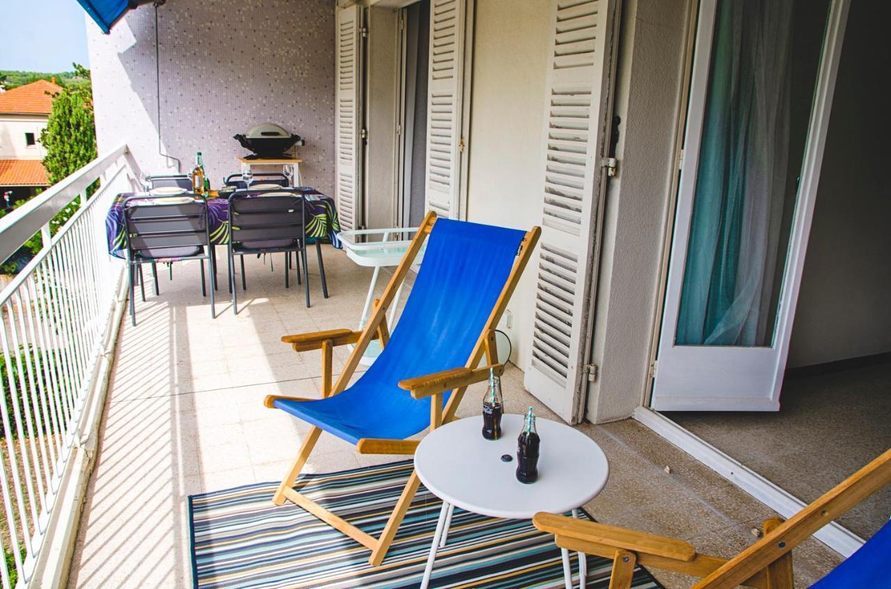 Mer & Relax - Parking - Wifi - Terrasse - Mer Saint-Cyr-sur-Mer Exterior photo